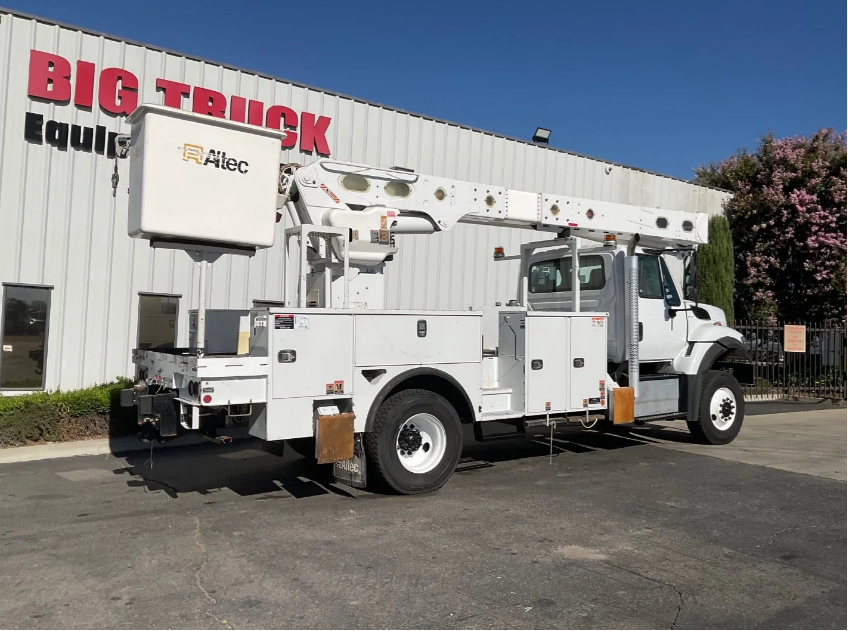 Altec Bucket Trucks Why They're The Best Choice for Utility Work Big