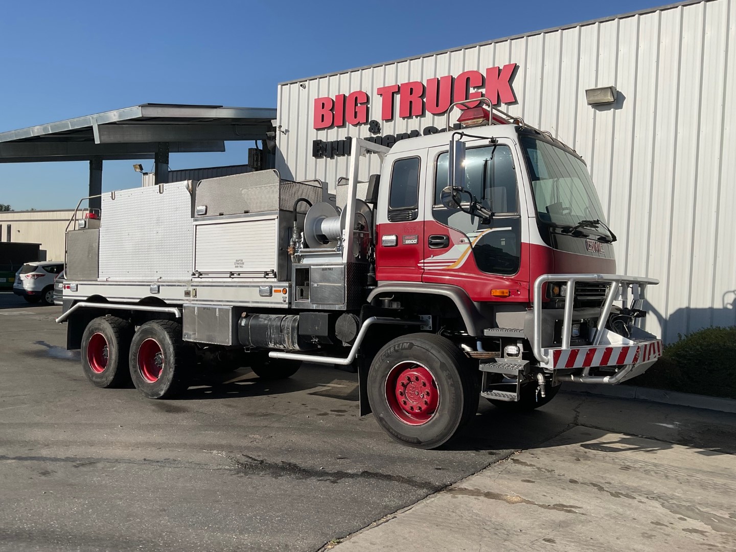 2001 GMC T8500 6x6 Pumper Fire Truck For Sale