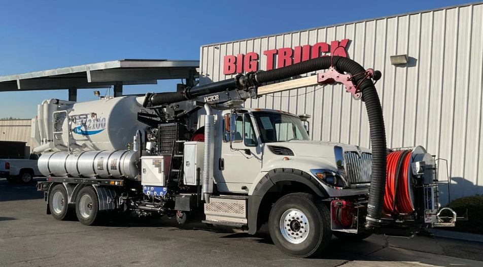 2016 International 7600 Vactor 2100 Plus Hydro Excavation Vacuum Truck