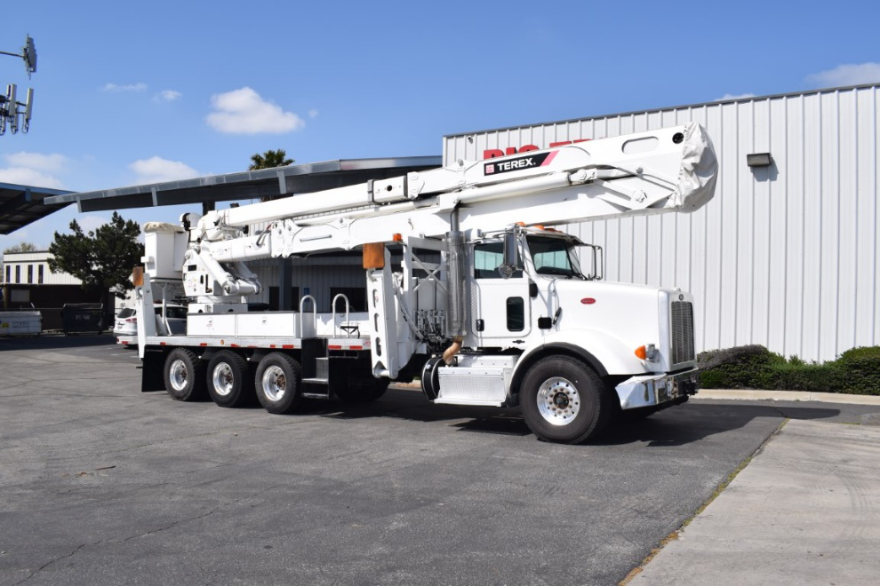2013 Peterbilt 365 Terex bucket truck
