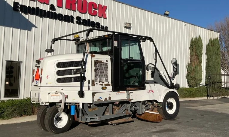 Used street sweepers like the Elgin Pelican and International 4300 Schwarze A7 require key mechanical and functional checks to ensure long-term performance and reliability.”