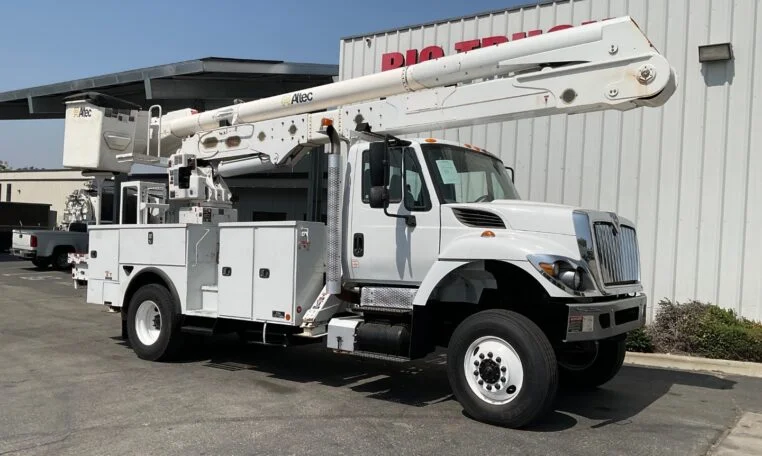 A 2016 International 7300 Altec AA55 60' bucket truck