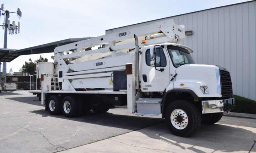 Checklist for inspecting a used bucket truck