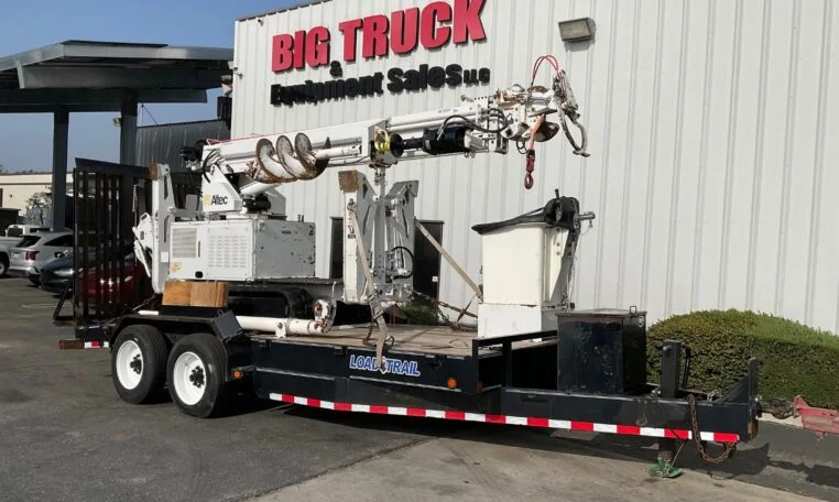 2016 Altec DB37 Backyard Digger Derrick