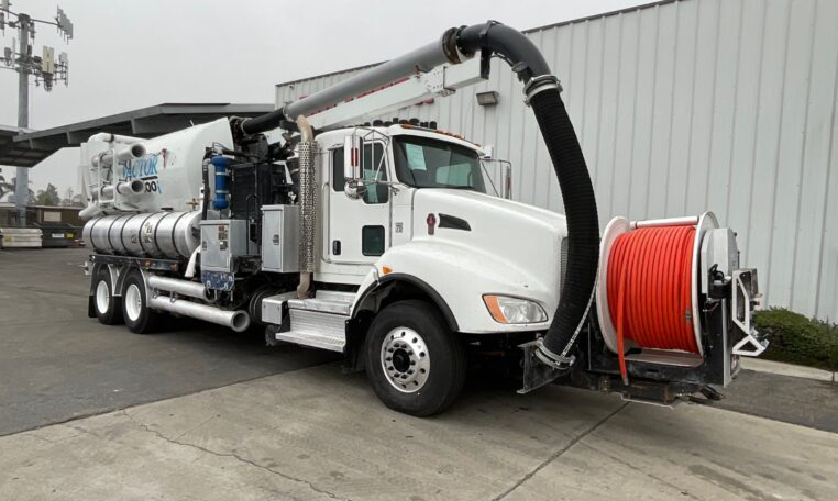 A 2019 Kenworth T400 Vactor 2100i Hydro Excavation Vacuum Truck by Big Truck & Equipment Sales