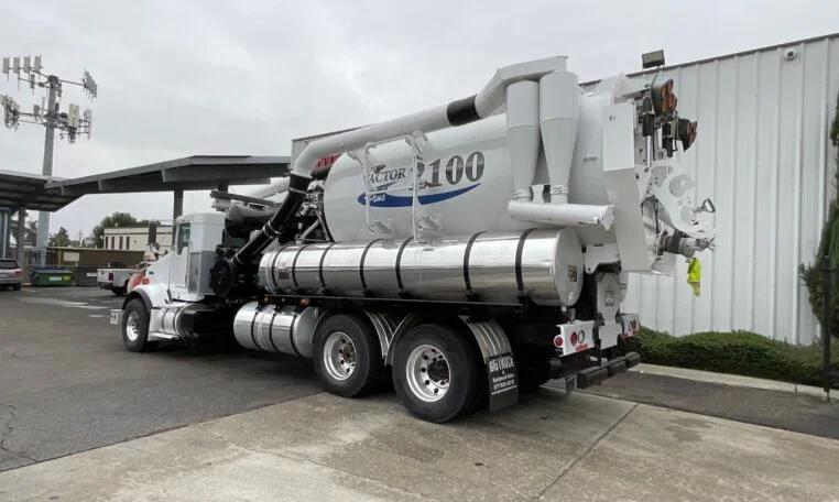 2015 Kenworth T800 Vactor 2100 Plus Hydro Excavation Combo Vacuum Truck