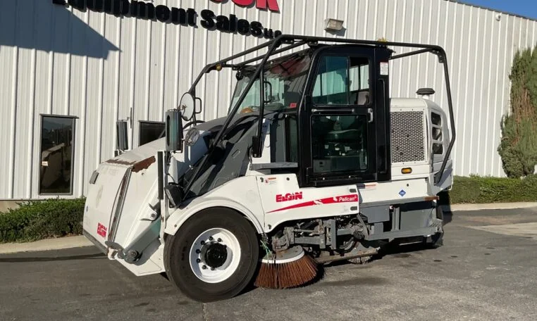 2018 Elgin Pelican CNG Street Sweeper