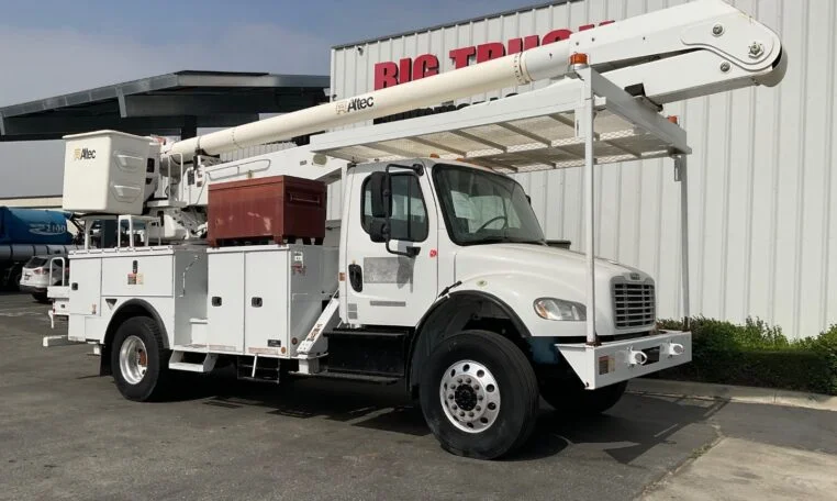 2014 Freightliner M2 4x4 Altec AA755 60' Bucket Truck