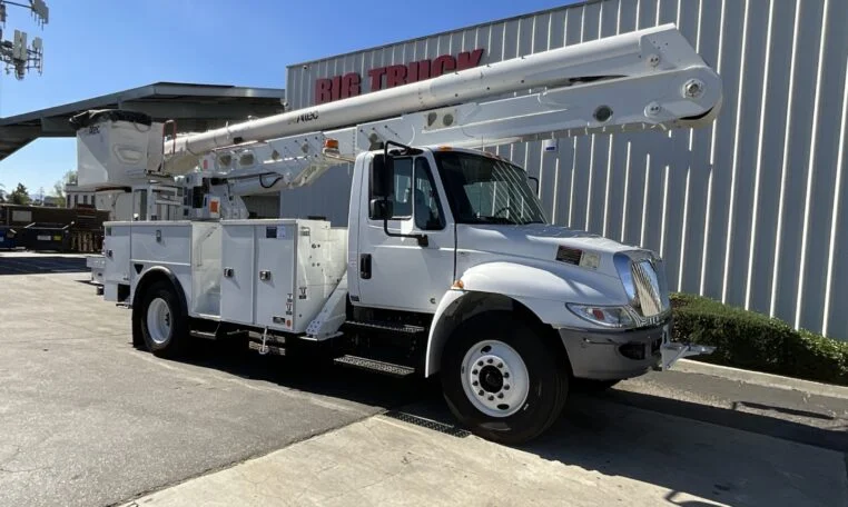 2019 International 4300 Altec AA55 60' Bucket Truck